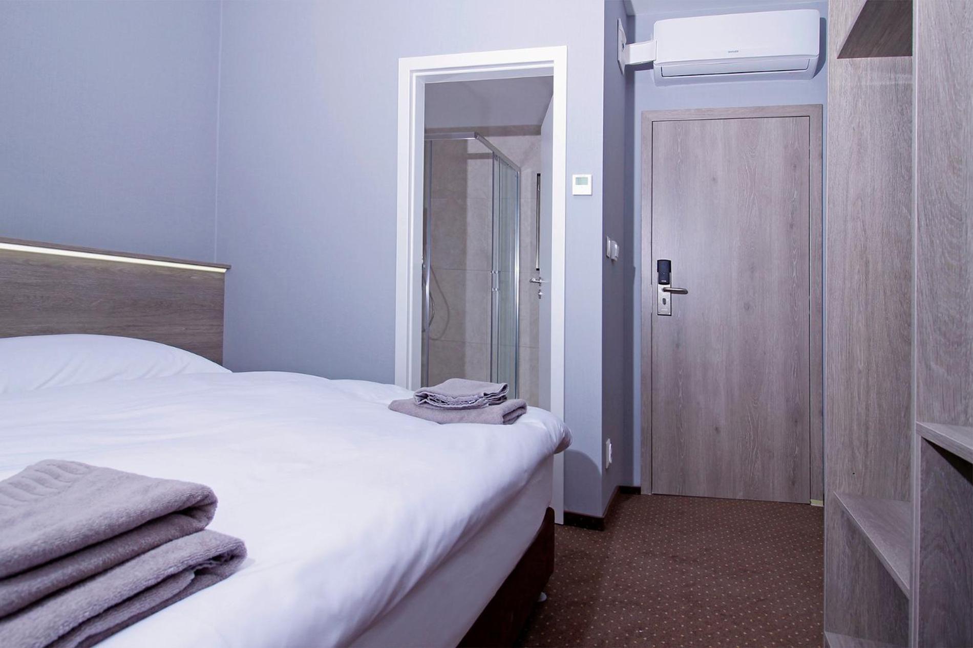 Aviator Garni Hotel Bratislava Esterno foto
